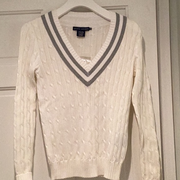 Ralph Lauren Cable Knit Sweater With Silver Trim Women’s size M NWOT
